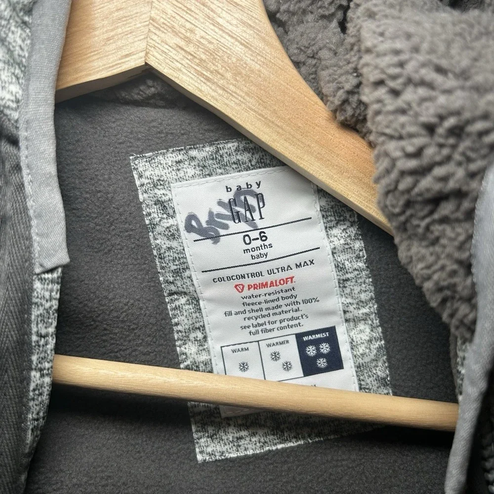 Baby Gap Bear Puffer Gray One-Piece 0-6‎ Months Hoodie